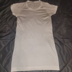 lululemon athletica White Short Sleeve Tee